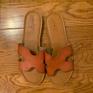 Universal Thread sandals